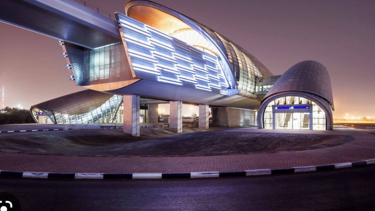 Al Mankhool Apartment | leave a memorable experience in apartment is located downtown!