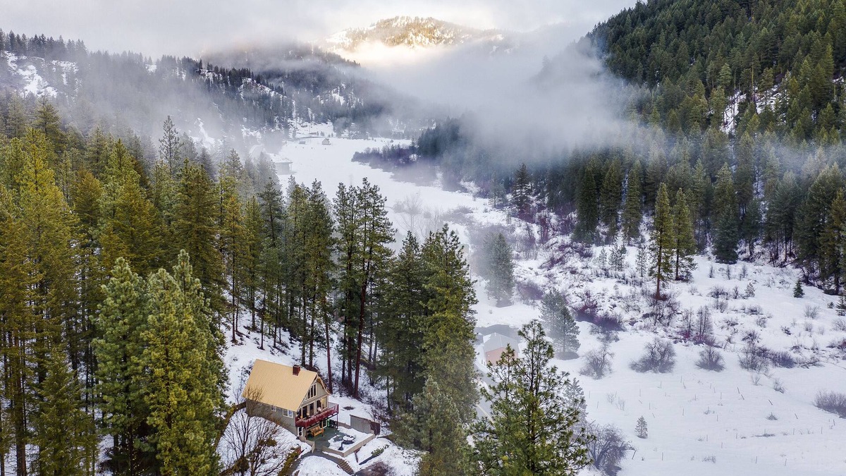 Leavenworth Cabin | Leavenworth Cabin Close To Town And Jaw Dropping View!