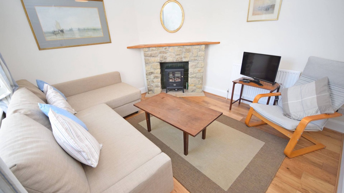 Midhurst House | Leaview, Midhurst - a family house that sleeps 5 guests in 3 bedrooms