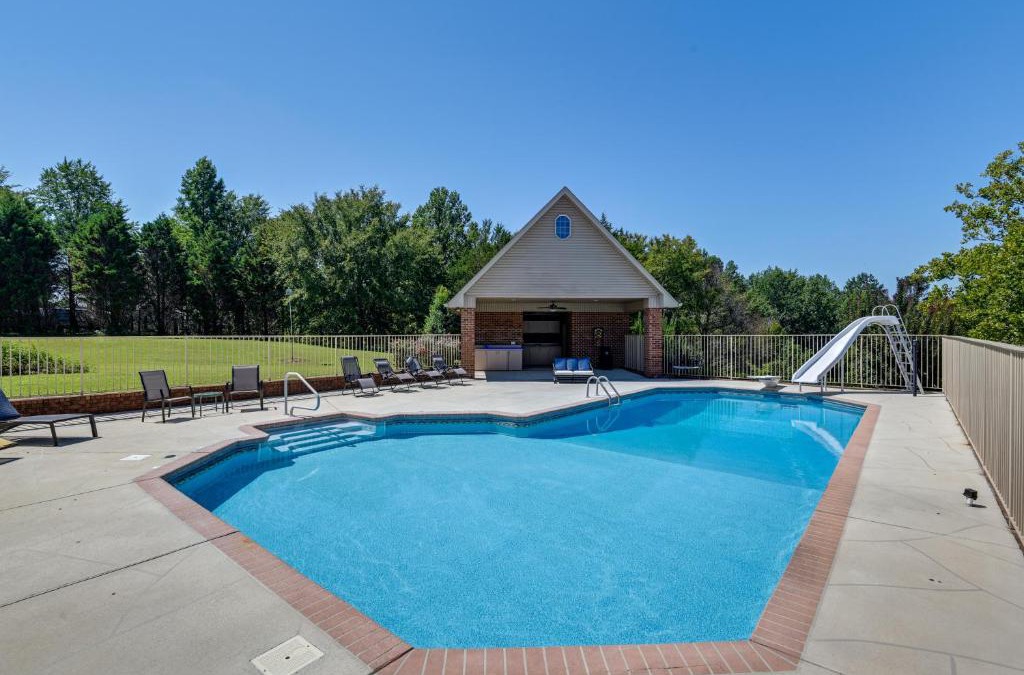 Lebanon House | Lebanon Family Getaway with Pool, Bikes and Trails!