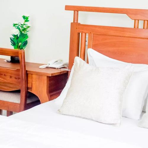 Morogoro Cabin | Lebreina Safari Lodge