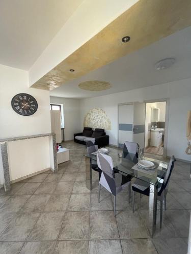 Vinovo Apartment | Lecasedialex it Casa thas
