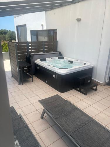 Frangokastellon House | Ledakis House with Jacuzzi