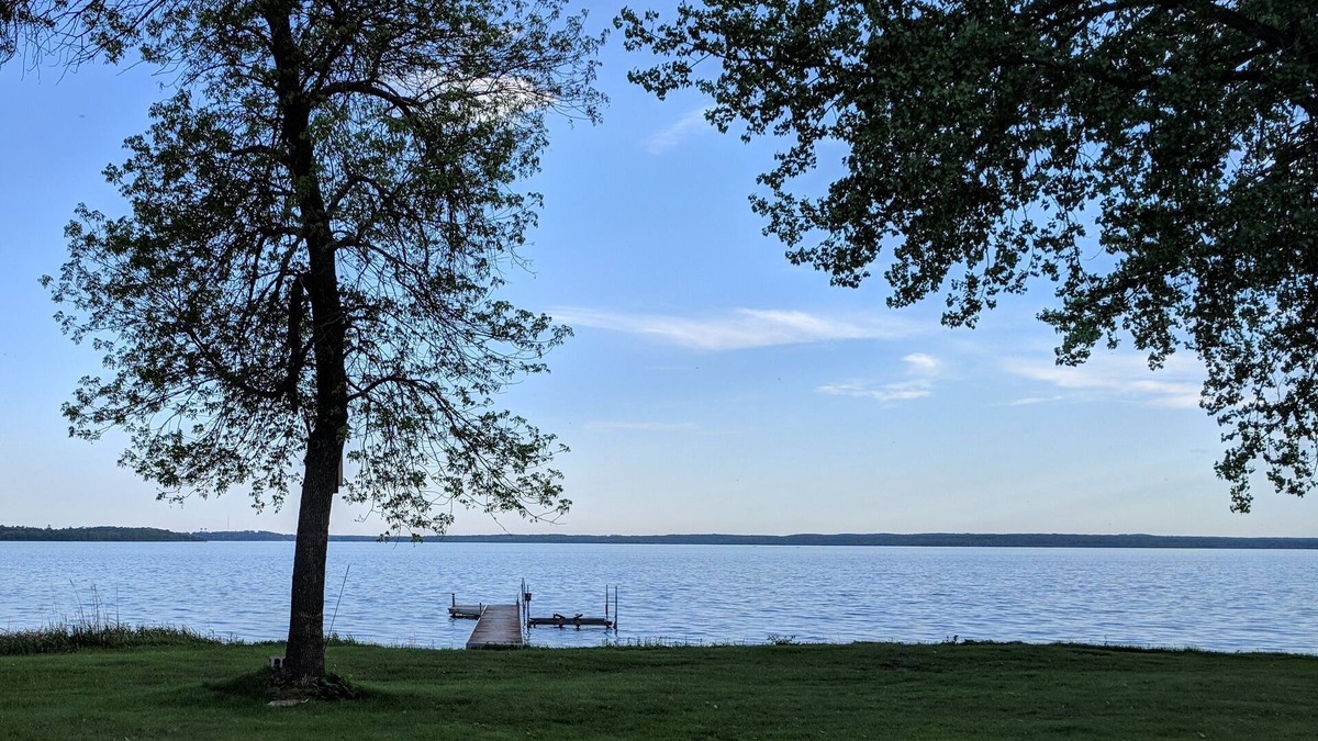 Cass Lake Cabin | Leech Lake-Beautiful View- lakeside