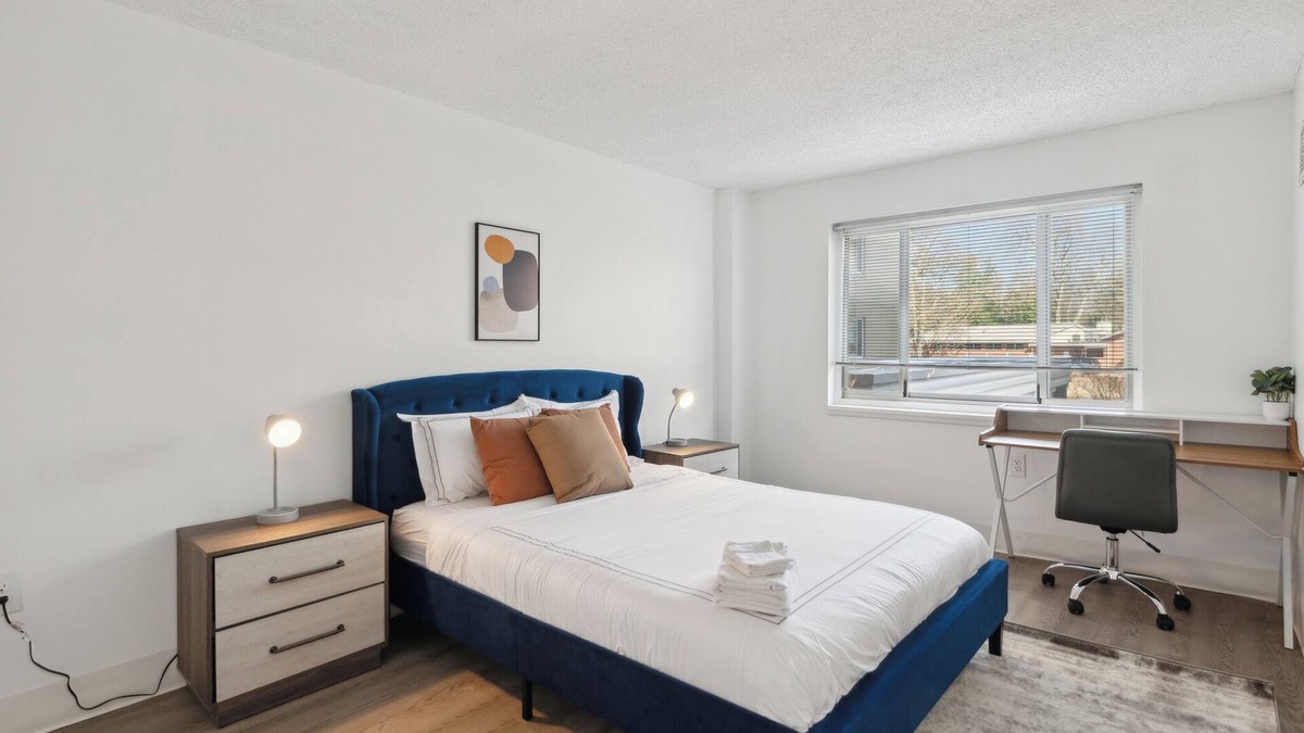Richmond Apartment | Legacy at Imperial Village 211 I 1 Bed 1 Bath