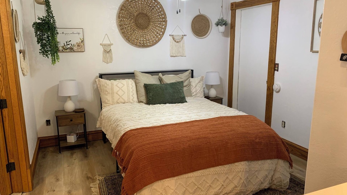Wilburton Apartment | Legacy House Studio Apartment