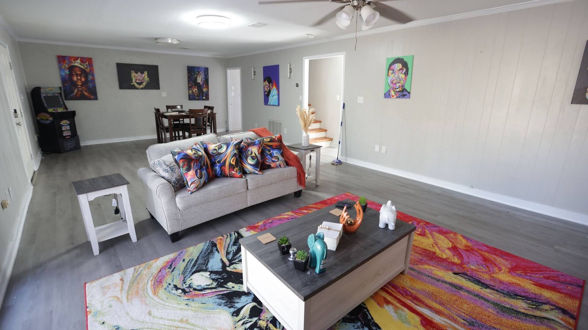 Grambling House | Legendary Hip Hop Inspired Home - Walking Distance to GSU