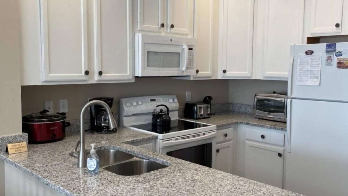 Red Hill Condo | Legends Golf Resort - 2 Bedroom on ground floor, Wi-Fi included