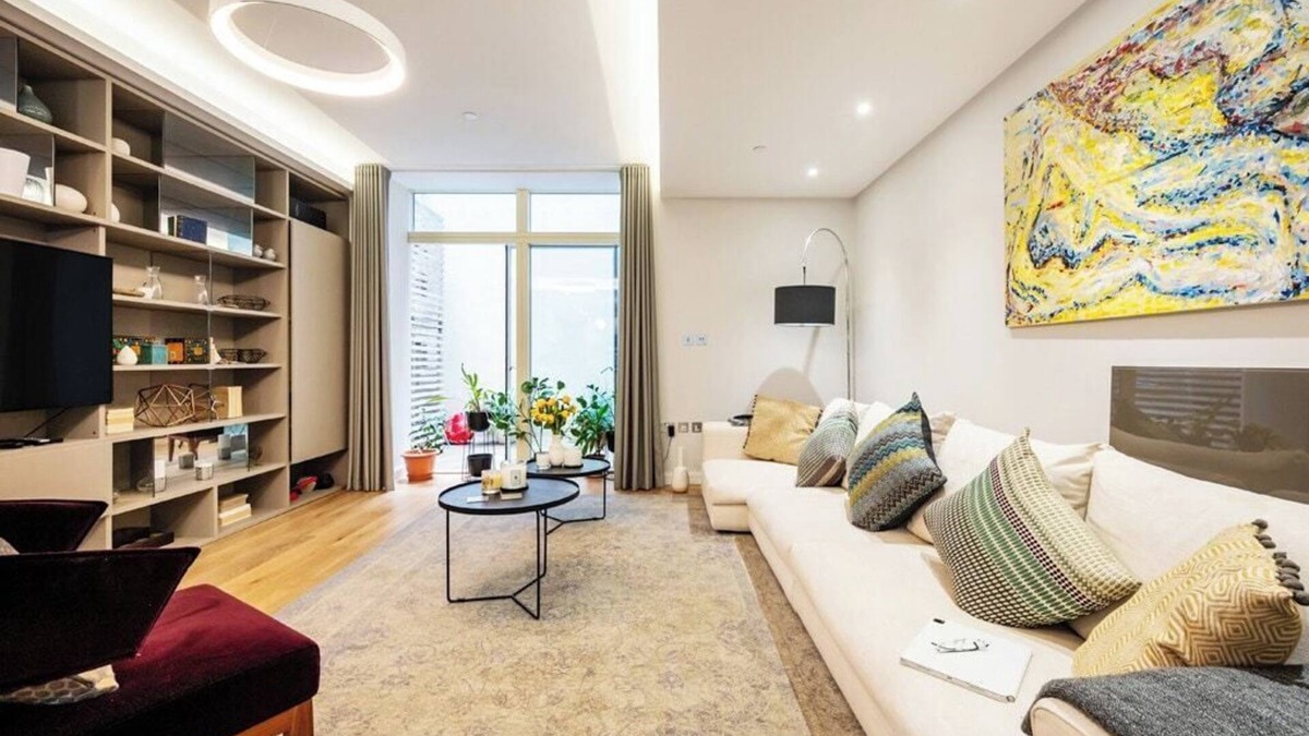 London City Centre Condo | Leicester Square Duplex
