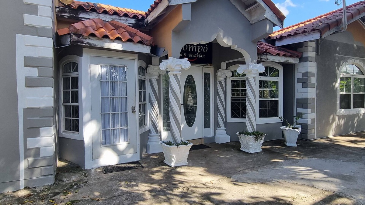 Tower Isle Apartment | Leisure Duplex At Csompo Silver Manor