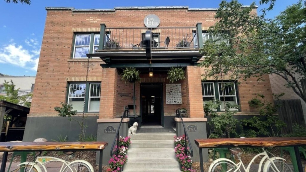 Historic Downtown Durango Apartment | Leland House Suites of Durango