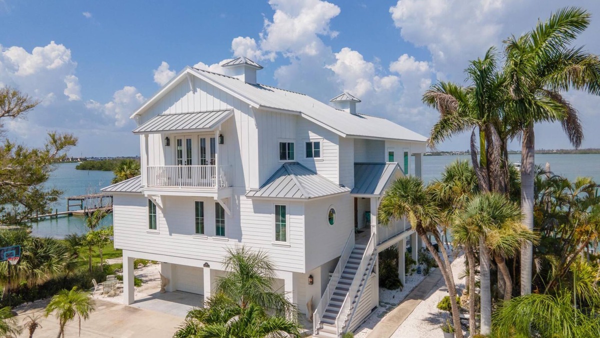 Englewood House | Lemon Bay Luxe – Dock, Beach & Manasota Vibes
