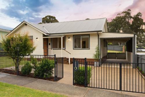 Myrtleford House | Lemon & Myrtle Cottage