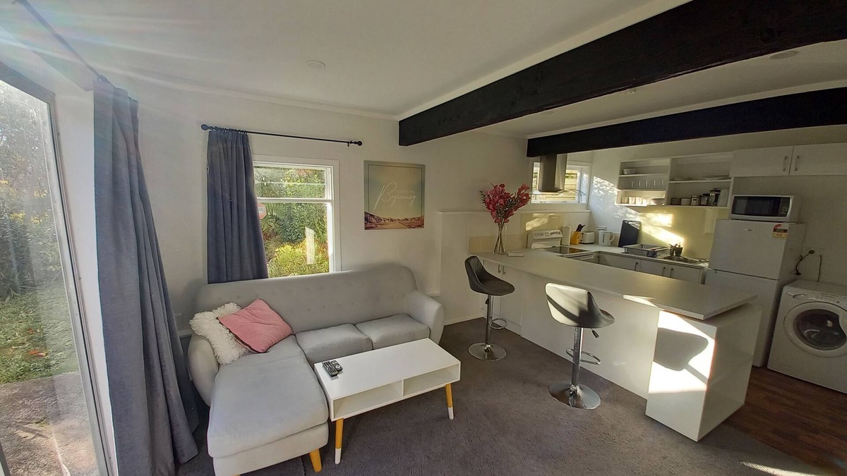 Tawa Apartment | Lemon Tree Apartment Tawa