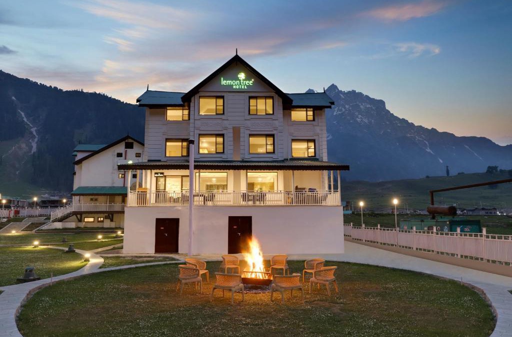 Sonamarg Hotel | Lemon Tree Hotel, Sonamarg