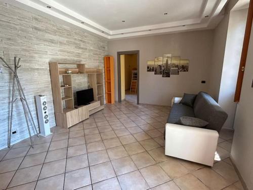 Quartiere XXIX Ponte Mammolo Apartment | Lemon Tree House