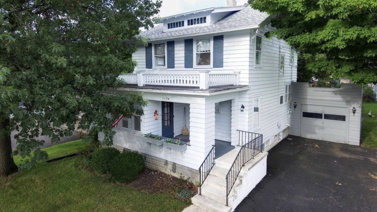 Findlay House | Lena's Place