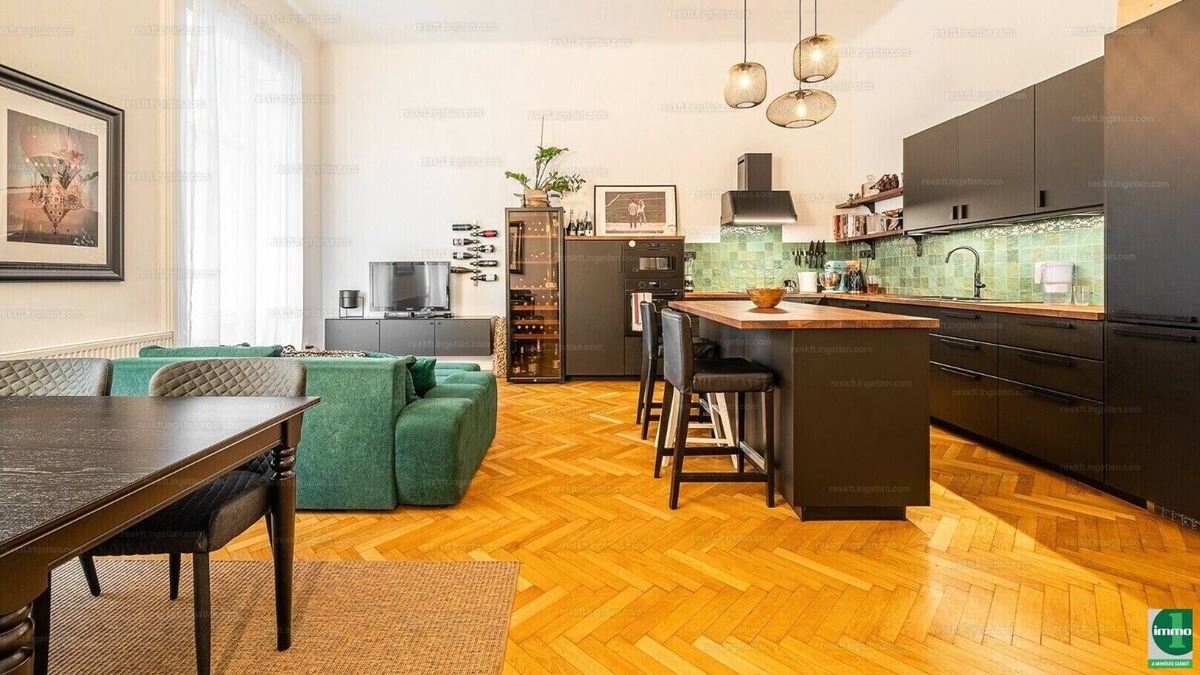 Corvin negyed Apartment | Leonardo Da Vinci utca 46