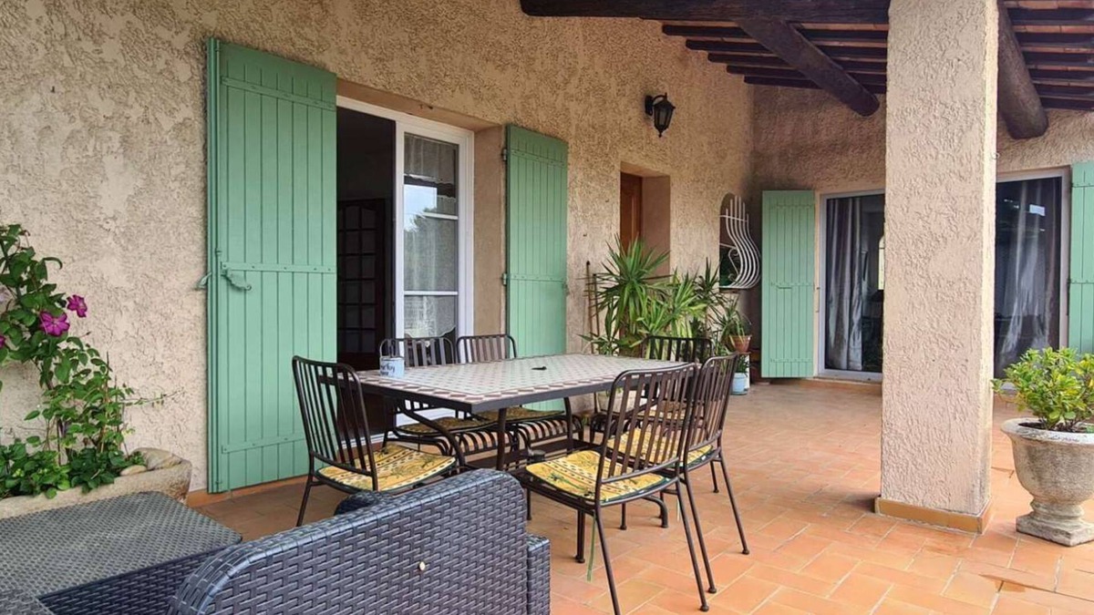 Chateauneuf-du-Pape House | Les 2 Cyprès – House with Pool and Garden in Châteauneuf-du-Pape