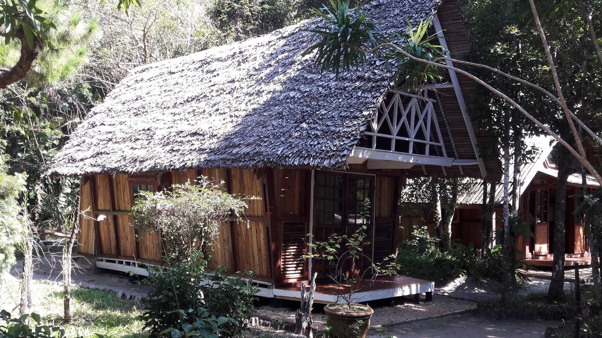 Brickaville House | Les Acacias Bungalows Manambato