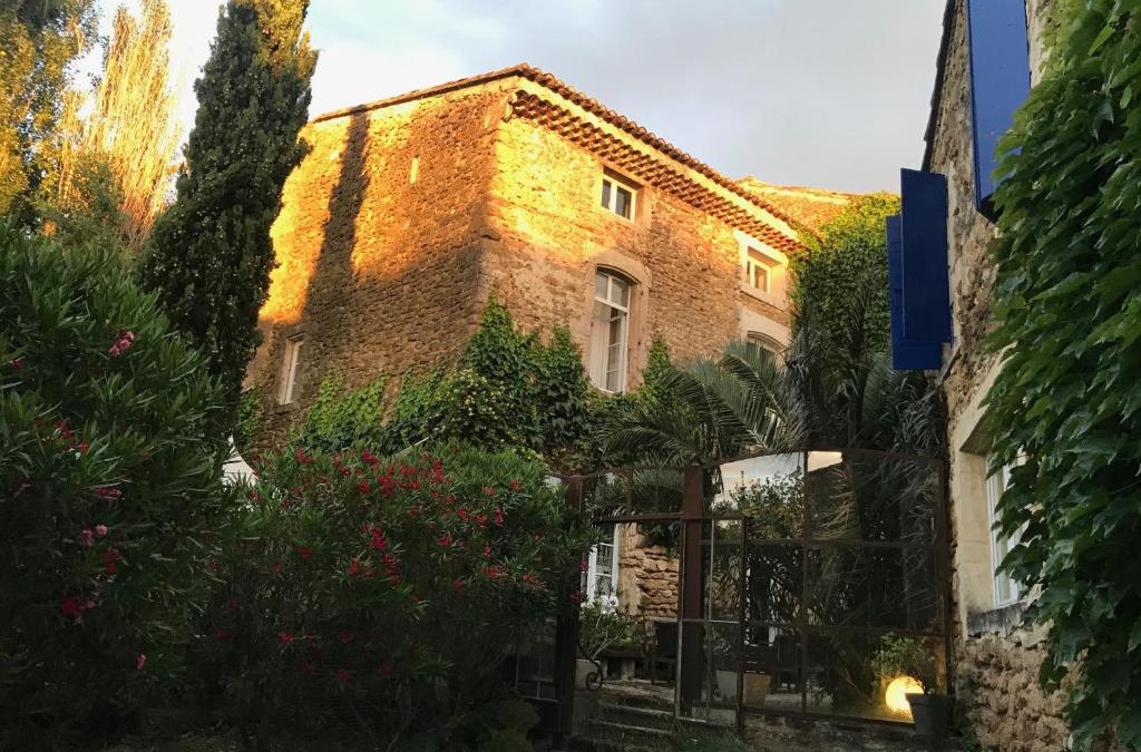 Suze-la-Rousse Bed & Breakfast | Les Aiguières en Provence