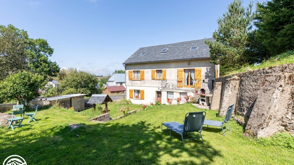 Saint-Alyre-es-Montagne House | Les Airelles du Cézallier