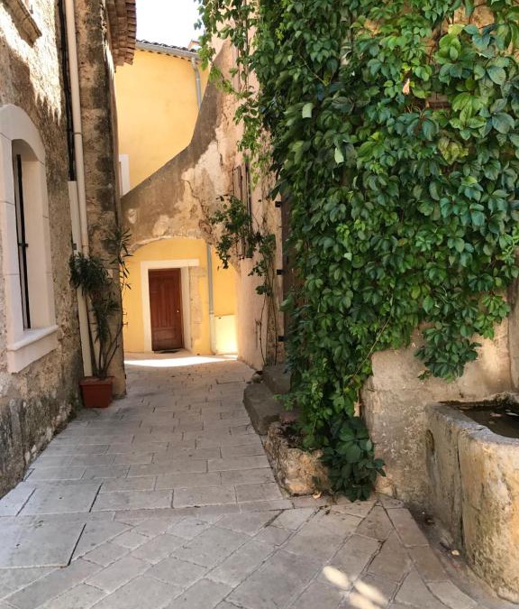 Villecroze House | Les Arcades