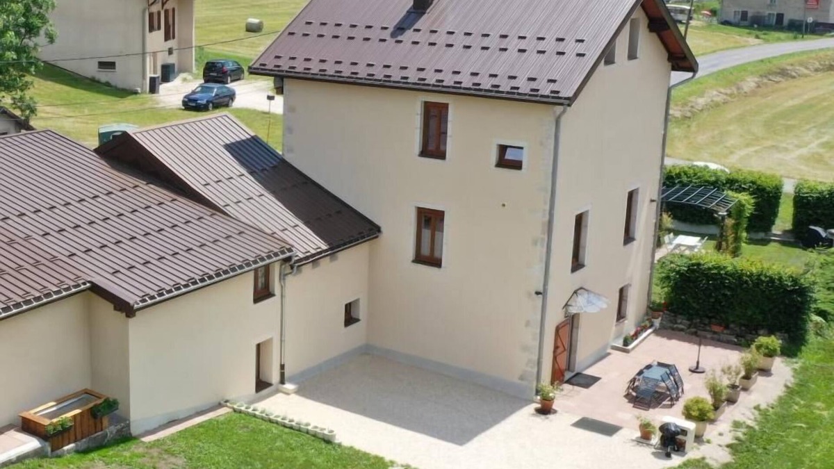 Mijoux House | Les Bains Douches - Mijoux