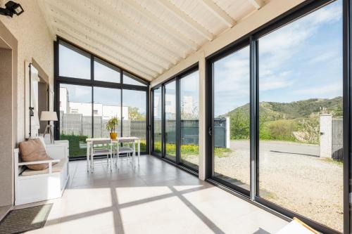 Crozes-Hermitage Apartment | Les balcons de l'Hermitage