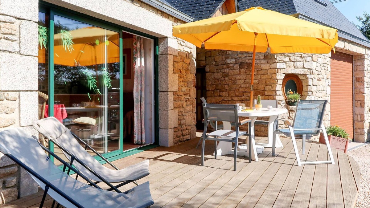 Guisseny House | Les Bambous by Interhome