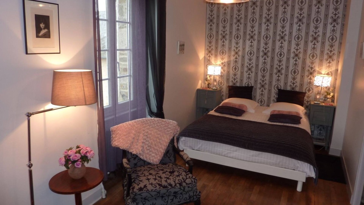 Pontorson Bed & Breakfast | Les Belles de Mai guesthouse