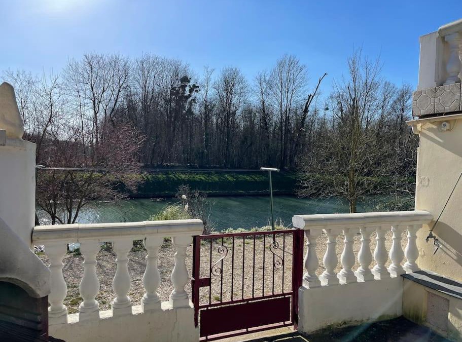 Couvrot House | Les berges du canal, maison avec Jacuzzi