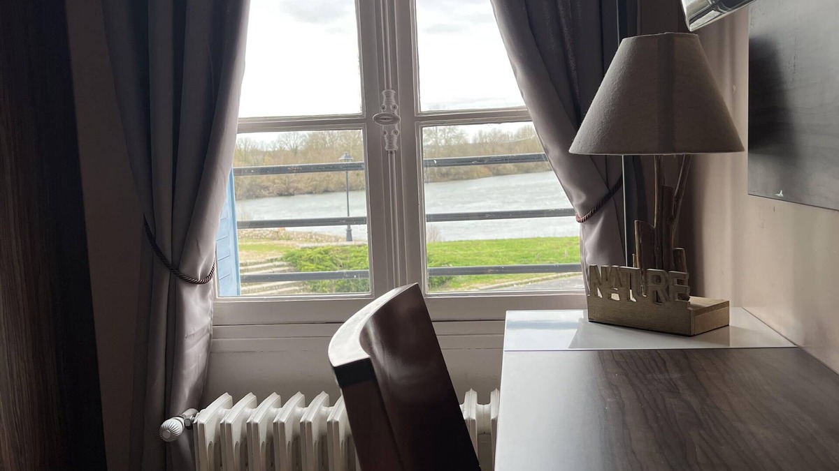 La Roche-Guyon Hotel | Les Bords de Seine