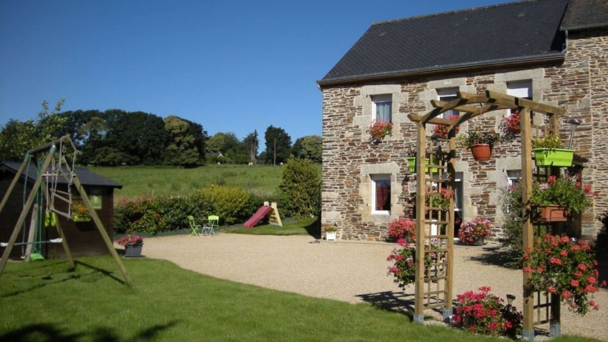 Saint-Thelo House | Les Cerisiers - ST THELO