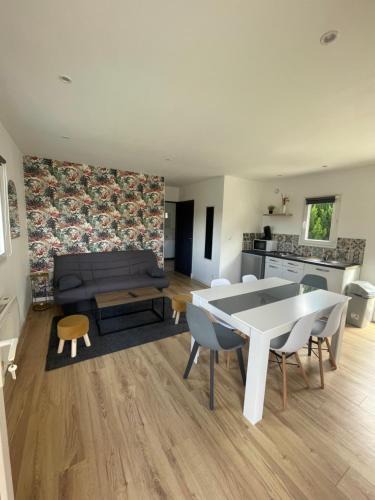 Yvre-l'Eveque Ski Chalet | Les Chalets du Mancel : Chalet Lulu - Bouleries Jump - 24h du Mans