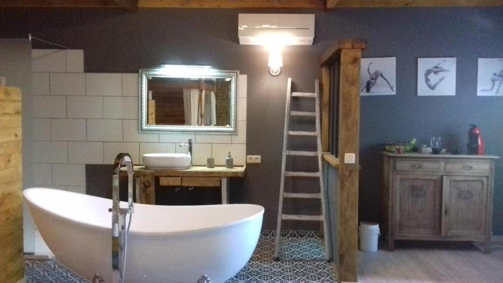 Sambreville Bed & Breakfast | Les chambres de la Cour