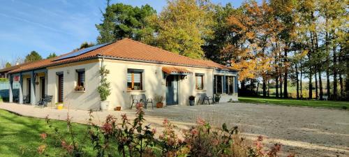 Milhac-d'Auberoche Bed & Breakfast | Les Chevêches