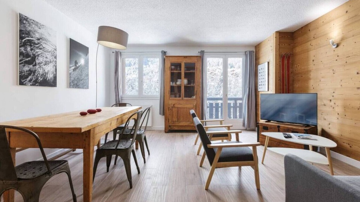 Chamonix-Mont-Blanc Apartment | Les Choucas · Spacieux 2CH Parking Calme Vues 5mn Centre