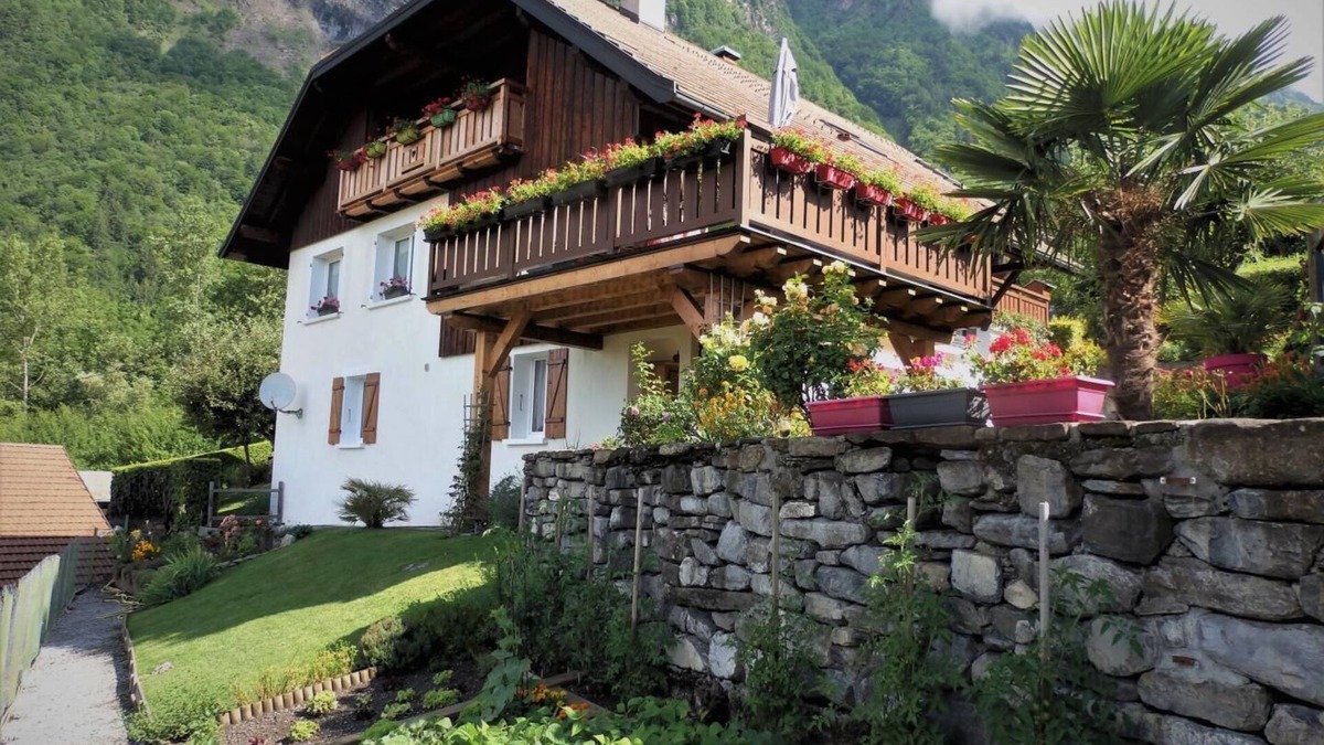 Ugine House | LES Clarines DE Mont-dessous