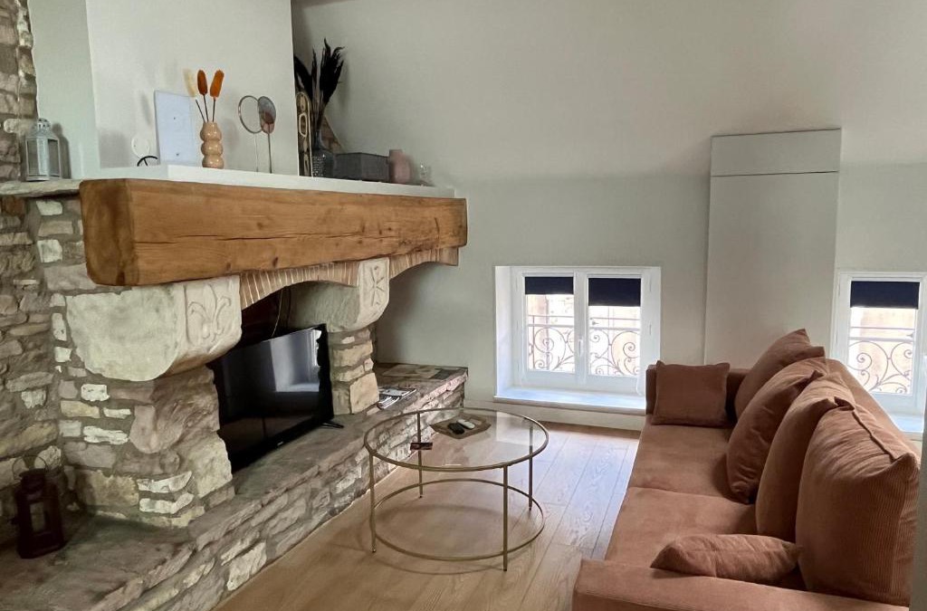 Givry Apartment | Les clos de Givry - Clos Théodore - Appartement 88m2 climatisé avec sauna et petite terrasse