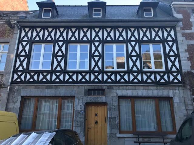 Bouvignes-sur-Meuse House | Les colombages