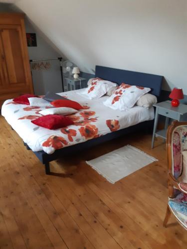 Saint-Urbaine Bed & Breakfast | Les Coquelicots