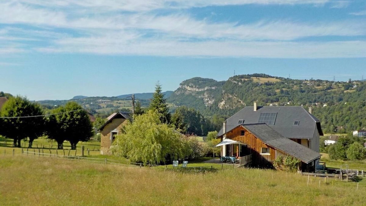 La Bridoire House | LES COTEAUX DU RIEU - LA BRIDOIRE