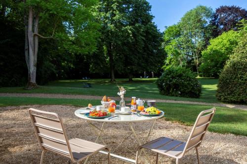Varennes-Jarcy Hotel | Les Demeures de Varennes, BW Signature Collection