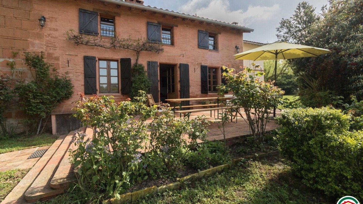 Verfeil House | Les Deux Pigeonniers