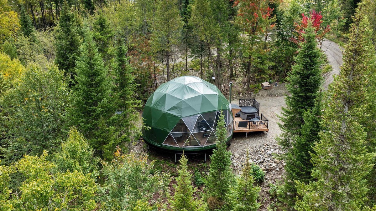 Montmagny Regional County Municipality Ski Chalet | Les Domes de la Riviere Alick Riviere et SPA