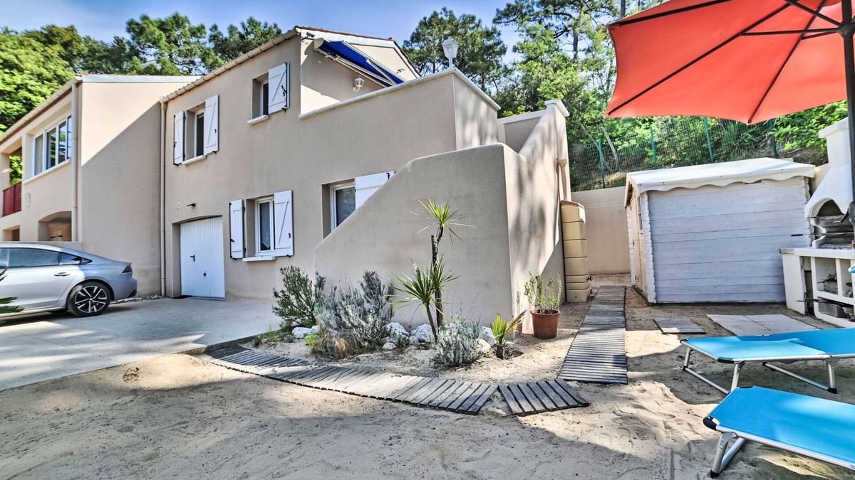 Domino House | Les Epinouses by Interhome