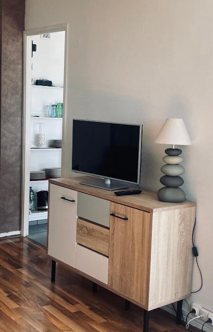 Bron Apartment | LES ESSARTS T2