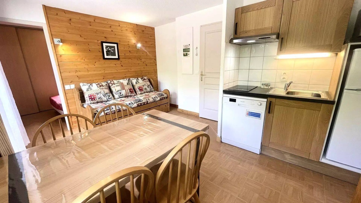 Flumet Apartment | Les Evettes Chalets - Nice apartment at the foot of the slopes
