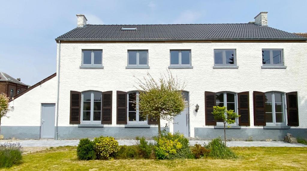 Isnes House | Les gîtes de Rozélie